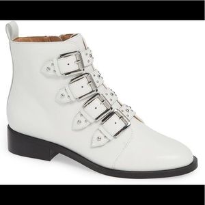 Halogen Lily “Buckle” booties in white leather 5.5